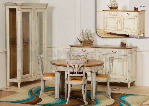 Столовый гарнитур цвета "слоновая кость"