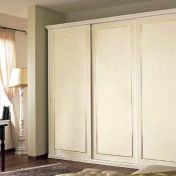 Модный шкаф Selene из последней коллекции Meredian