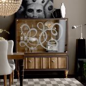 Витрина OIKOS