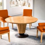 Обеденный стол