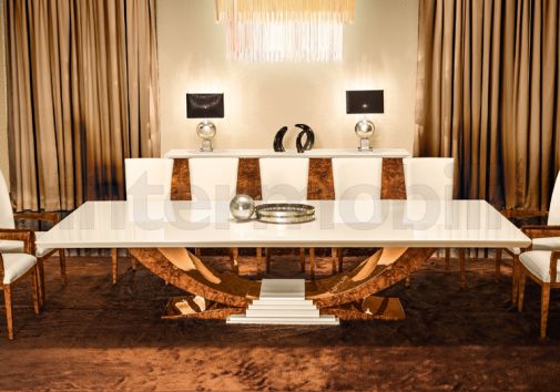 Обеденный стол