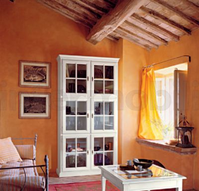 Белая стенка с распашными створками из коллекции Glamour