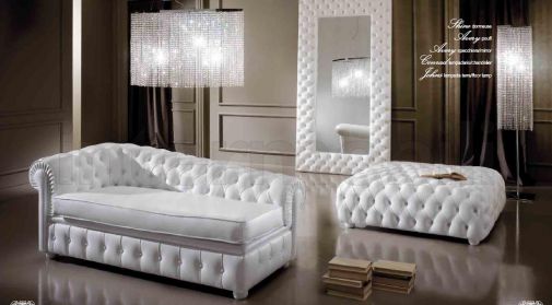 Белоснежная мебель для гостиной комнаты.