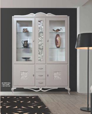 Белый буфет из коллекции Manhattan