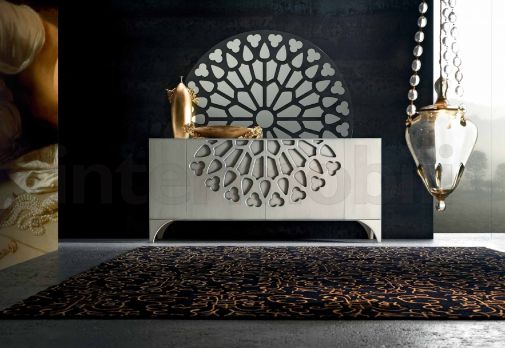 Белый комод из коллекции Gothika