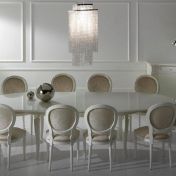 Белый стол Nobility для столовой комнаты.