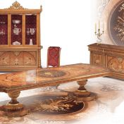 Благородный набор для роскошной столовой.