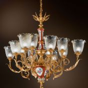 Большая люстра со вставками из фарфора и абажурами из муранского стекла