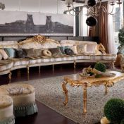 Большой диван и кофейный столик от Morello Gian Paolo.