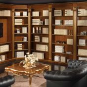 Большой книжный шкаф с полочкой под TV