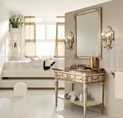 Большой комплект для ванной комнаты в светлой отделке