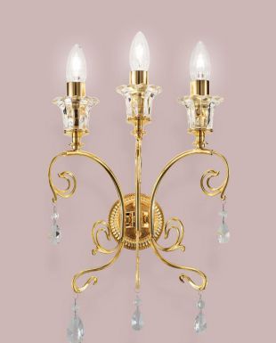 Бра с тремя светильниками