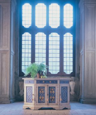 Буфет CANTICA со скошенными углами