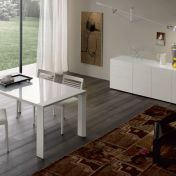 Буфет с тремя полками