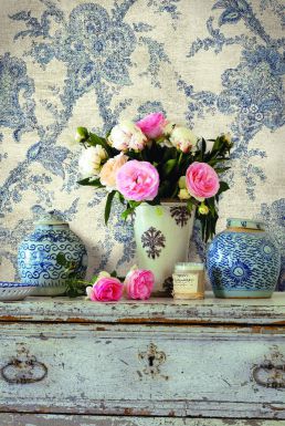 Цветочные обои из коллекции Ceylon.