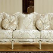 Диван TRADITIONAL на фигурных ножках