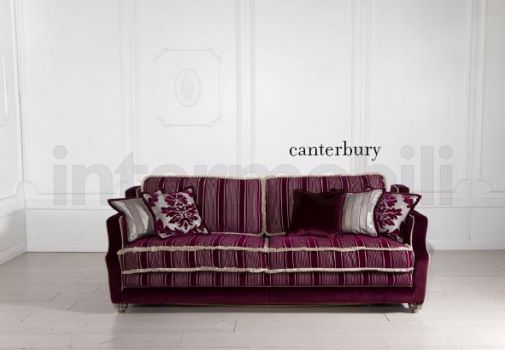 Двухместный диван от Mantellassi.