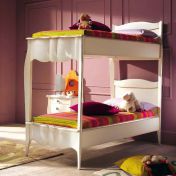 Двухярусная кровать