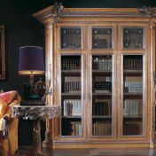 Элегантная витрина и боковой столик коллекции Jumbo.