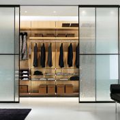 Гардеробная с раздвижными дверями Mercantini