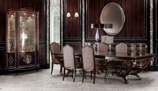 Гарнитур для столовой шоколадного оттенка.