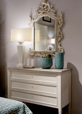 Грациозный комод Bastien и шикарное зеркало Clotilde