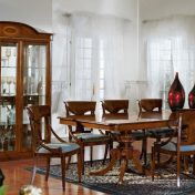 Гарнитур для столовой махогон