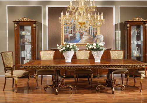 Гарнитур для столовой с витринами