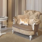 Кресло в стиле ампир