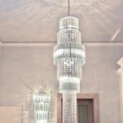 Хрустальная люстра для потолка.