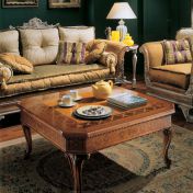 Инкрустированный журнальный столик