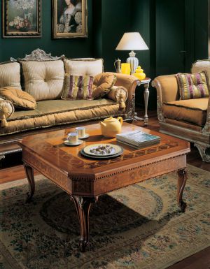 Инкрустированный журнальный столик