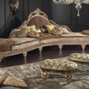 Iris - диван от итальянской фирмы.