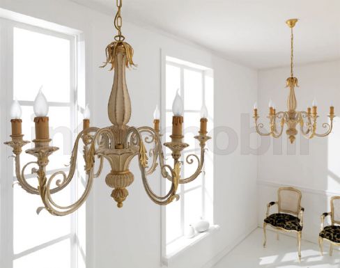 Изящная люстра с шесть свечами