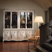 Изысканный гарнитур для кабинета или комнаты отдыха.