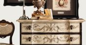 Изысканный комод в стиле 18 века