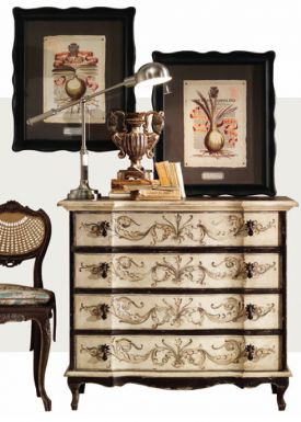 Изысканный комод в стиле 18 века