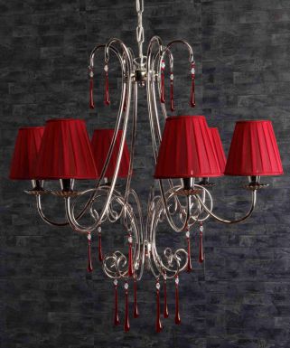 Люстра с рубиновыми абажурами