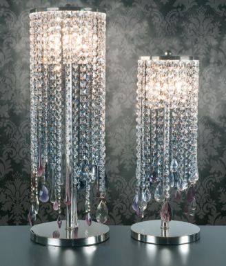 Настольная лампа с абажуром из кристаллов