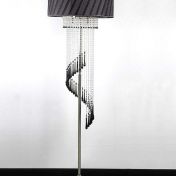 Торшер с эффектными подвесками