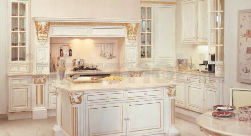 Классическая белая кухня от Angelo Capellini