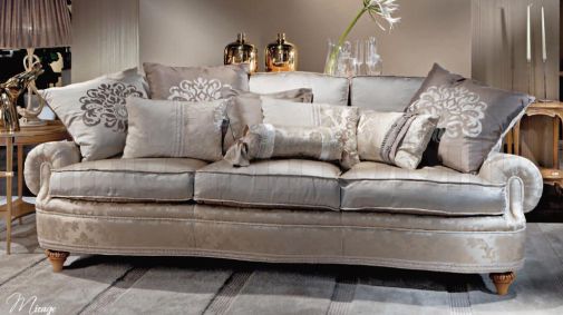 Классический диван от Medea.