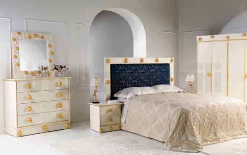 Классический гарнитур CAMROSE для спальной комнаты