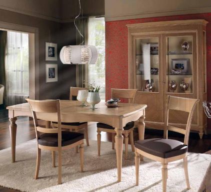 Классический гарнитур для обстановки столовой.
