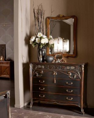 Классический комод и изящное зеркало от Medea.