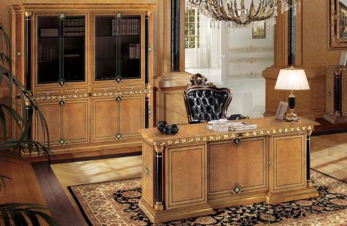 Классический набор для рабочего кабинета.