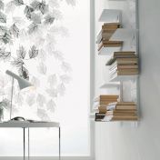 Книжные полки для гостиной