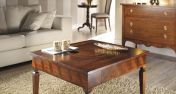 Кофейный столик для чаепития