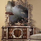 Комод и зеркало из коллекции REGENCY
