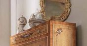 Комод и зеркало из итальянской коллекции Hermes